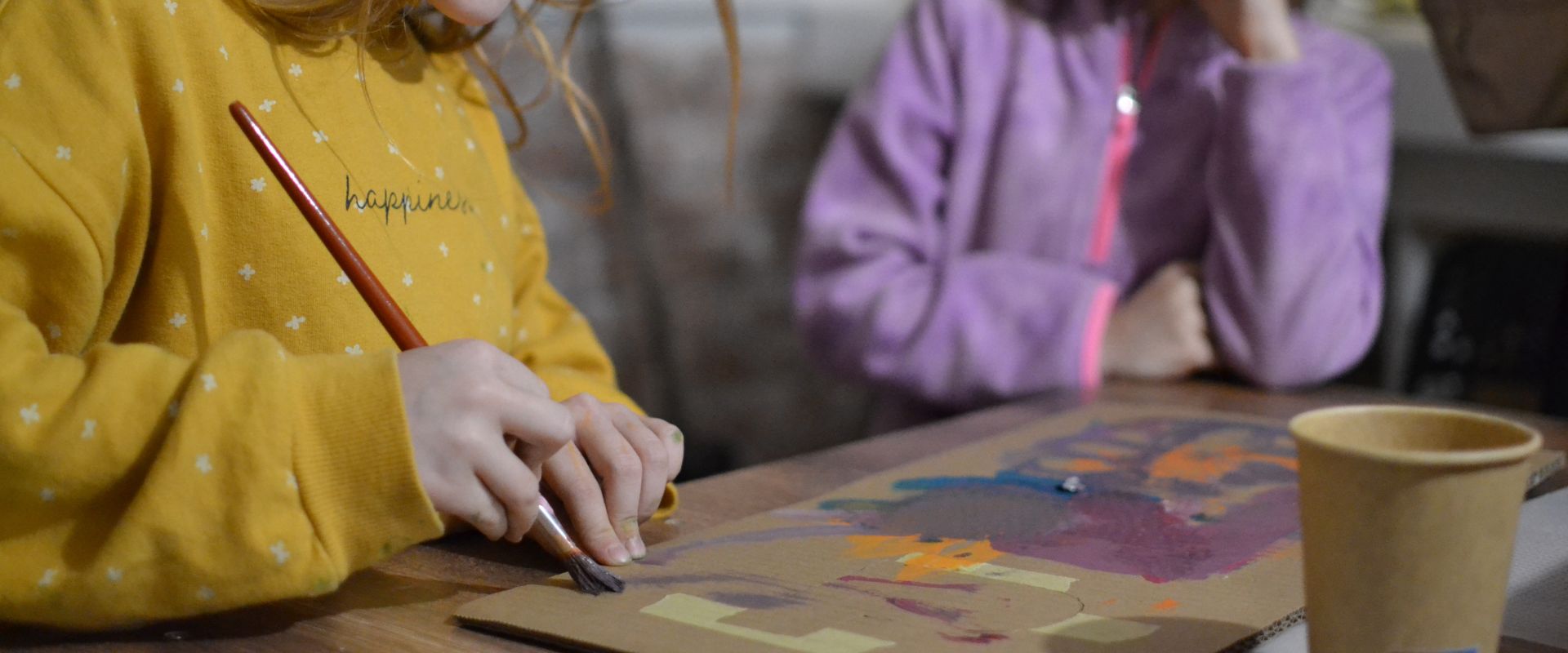 Kreatywne urodziny dla dzieci – warsztaty plastyczne podczas urodzin z Fundacją AS KIER